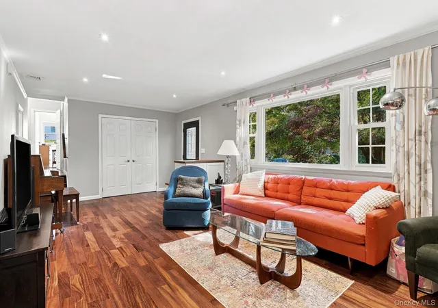 Photo 4 of Sale Pending at 710 Forest Ave, Mamaroneck, NY 10538 | MLS# 1060348 | Listing updated on 2026-10-26