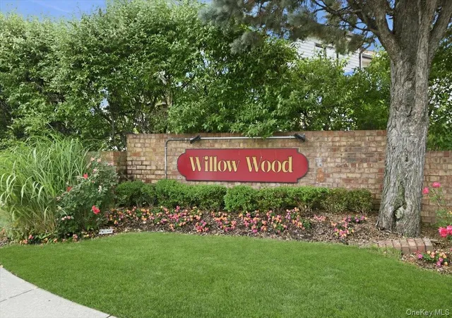 Photo 1 of Condo for sale at 162 Laurel Ln, Wantagh, NY 11793 | MLS# 1060365 | Listing updated on 2026-10-08