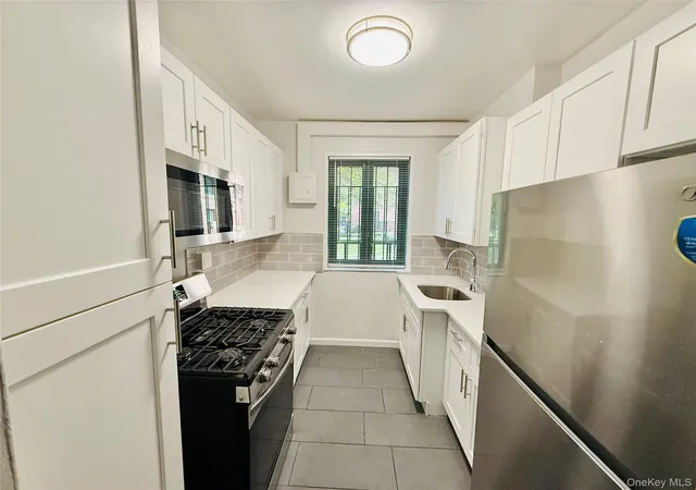 Photo 1 of Condo for sale at 1562 Unionport Rd #MD, Bronx, NY 10462 | MLS# 1060367 | Listing updated on 2026-10-08