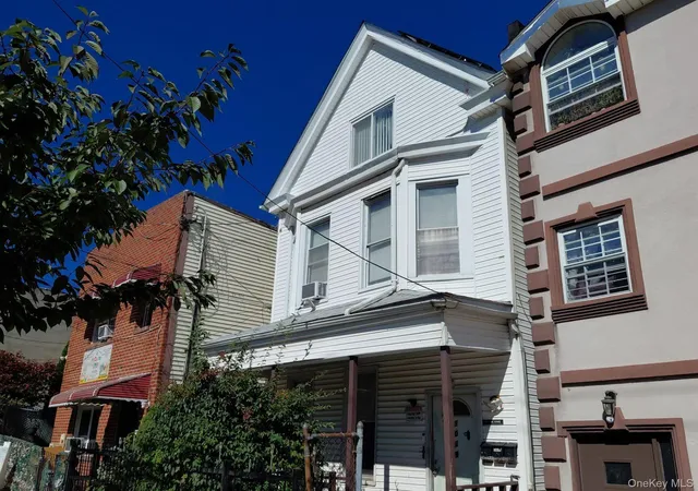 Photo 3 of House for sale at 1019 E 217th Street, Bronx, NY 10469 | MLS# 1060372 | Listing updated on 2026-10-09