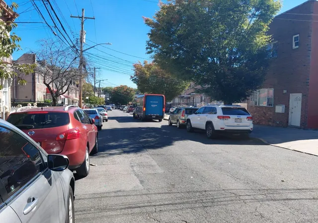 Photo 4 of House for sale at 1019 E 217th Street, Bronx, NY 10469 | MLS# 1060372 | Listing updated on 2026-10-09