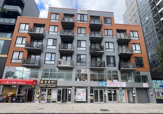 Condo for sale at 3520 146th Street #3D, Flushing, NY 11354 | MLS# 1060381