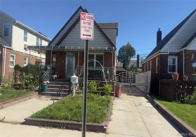 Single family home for sale at 118 Sussex Rd, Elmont, NY 11003 | MLS# 1060389