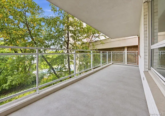 Photo 3 of House for sale at 2575 Palisade Ave #1L, Bronx, NY 10463 | MLS# 1060391 | Listing updated on 2026-10-29