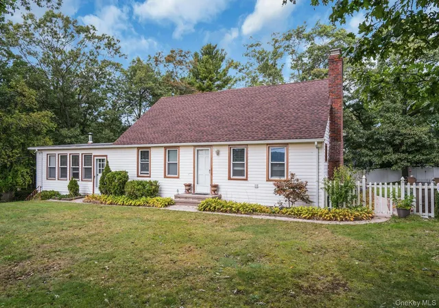 Photo 2 of Manufactured home for sale at 79 Wicks Rd, Commack, NY 11725 | MLS# 1060409 | Listing updated on 2026-10-08