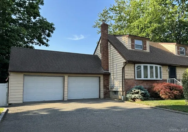 Photo 1 of Single family home for sale at 2306 Fowler St, Hempstead, NY 11710 | MLS# 1060420 | Listing updated on 2026-10-09