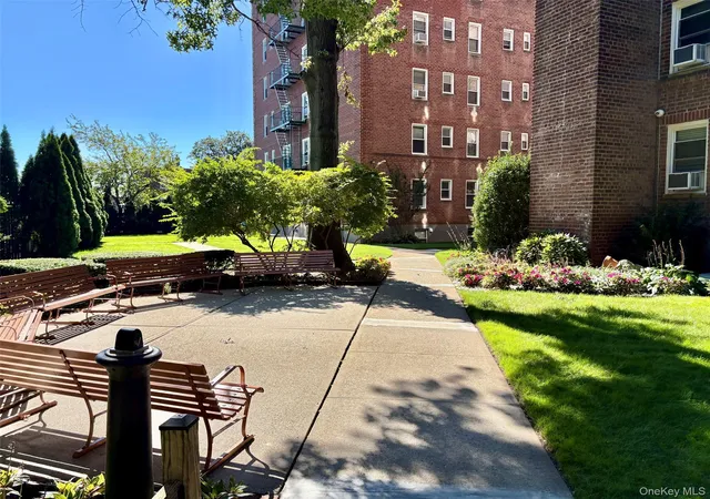 Photo 3 of House for sale at 34 Cathedral Ave #2E, Hempstead, NY 11550 | MLS# 1060428 | Listing updated on 2026-10-08
