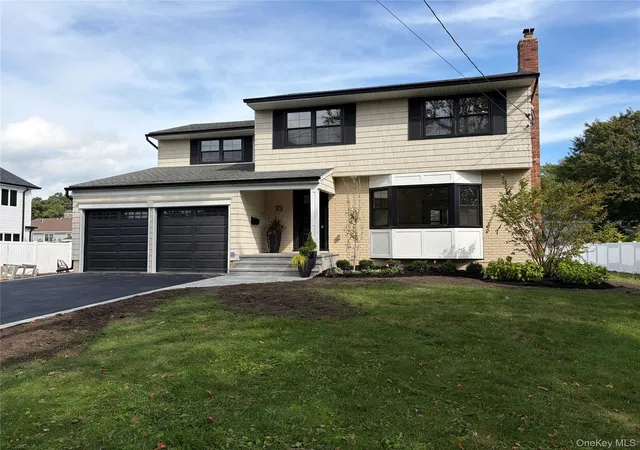Single family home for sale at 93 Eaton Ln, West Islip, NY 11795 | MLS# 1060430