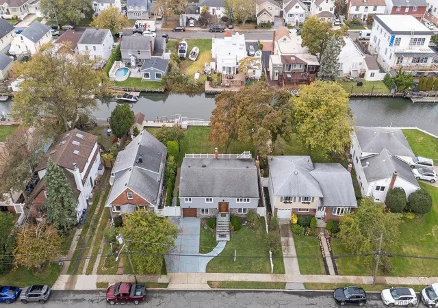 Photo 3 of Single family home for sale at 3314 Colony Dr, Hempstead, NY 11510 | MLS# 1060464 | Listing updated on 2026-10-25