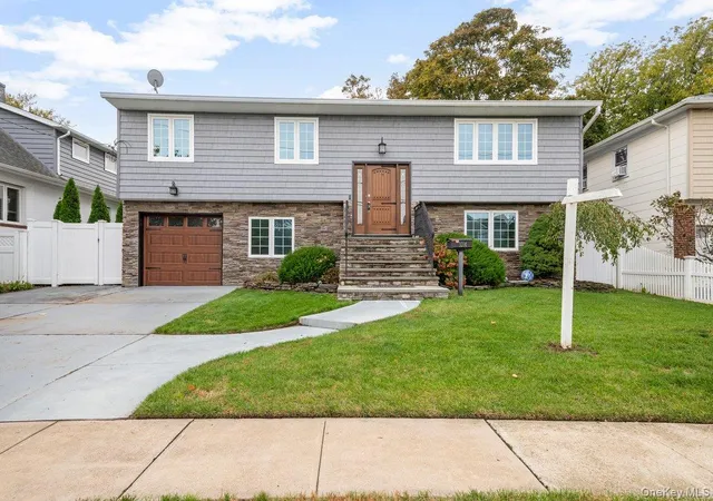 Photo 3 of Single family home for sale at 3314 Colony Dr, Hempstead, NY 11510 | MLS# 1060464 | Listing updated on 2026-10-25
