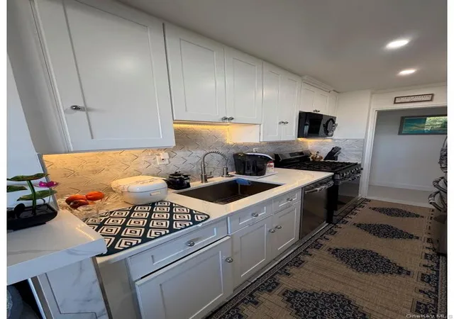 Photo 2 of House for sale at 89-35 155th Avenue #5C, Howard Beach, NY 11414 | MLS# 1060468 | Listing updated on 2026-10-08