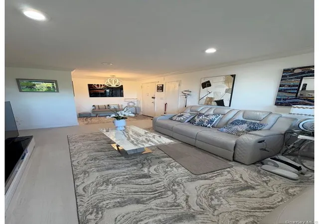 Photo 3 of House for sale at 89-35 155th Avenue #5C, Howard Beach, NY 11414 | MLS# 1060468 | Listing updated on 2026-10-08
