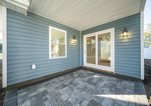 Photo 3 of Single family home for sale at 110 Bayberry Ln, Levittown, NY 11756 | MLS# 1060478 | Listing updated on 2026-10-08