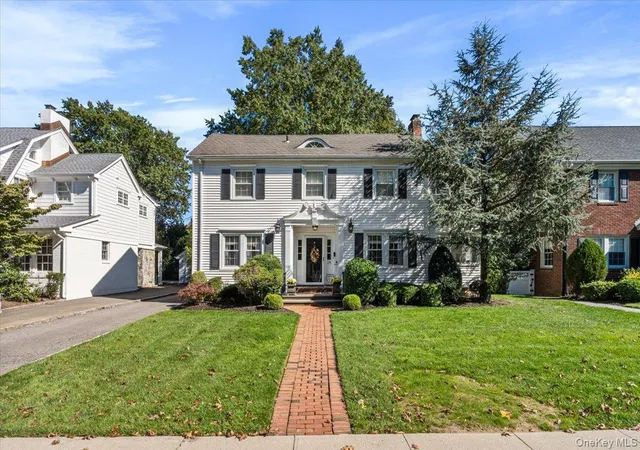 Photo 1 of Single family home for sale at 39 Euston Rd, Hempstead, NY 11530 | MLS# 1060489 | Listing updated on 2026-10-18
