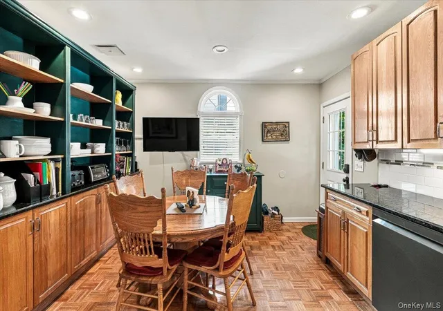 Photo 4 of Single family home for sale at 39 Euston Rd, Hempstead, NY 11530 | MLS# 1060489 | Listing updated on 2026-10-18