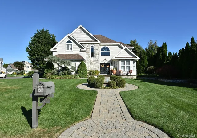 Photo 1 of Single family home for sale at 112 Summerfield Dr, Brookhaven, NY 11742 | MLS# 1060499 | Listing updated on 2026-10-24