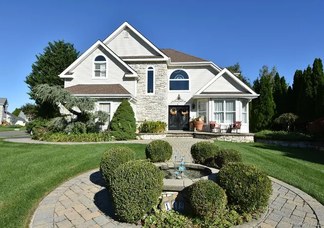 Photo 3 of Single family home for sale at 112 Summerfield Dr, Brookhaven, NY 11742 | MLS# 1060499 | Listing updated on 2026-10-24