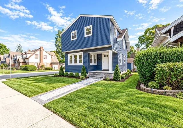 Photo 2 of Single family home for sale at 566 Stowe Ave, North Baldwin, NY 11510 | MLS# 1060526 | Listing updated on 2026-10-08