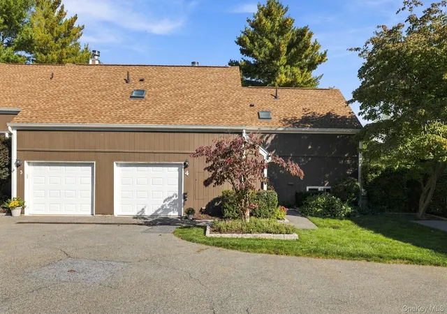 Photo 2 of Condo for sale at 4 Hillside Pl, Mount Pleasant, NY 10514 | MLS# 1060556 | Listing updated on 2026-10-27