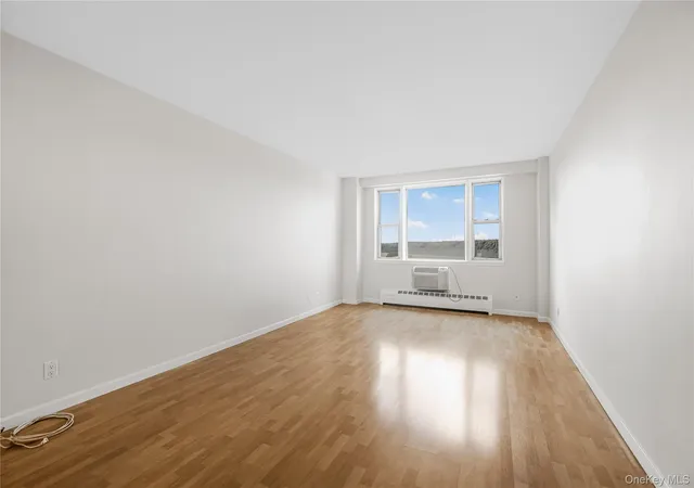 Photo 3 of Condo for sale at 5800 Arlington Ave #9P, Bronx, NY 10471 | MLS# 1060560 | Listing updated on 2026-10-08