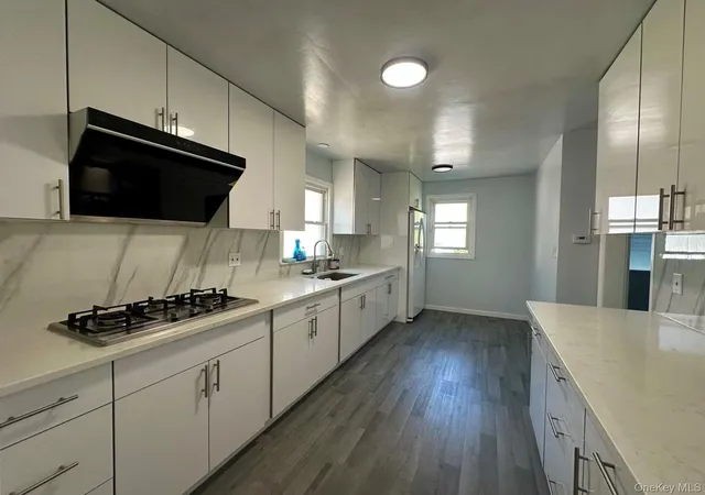 Photo 2 of Single family home for sale at 215 Mineola Ave, North Hempstead, NY 11514 | MLS# 1060623 | Listing updated on 2026-10-09