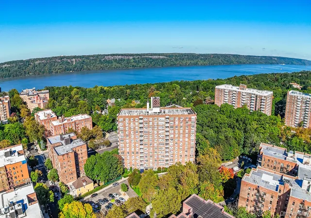 Condo for sale at 3935 Blackstone Ave #5E, New York, NY 10471 | MLS# 1060624