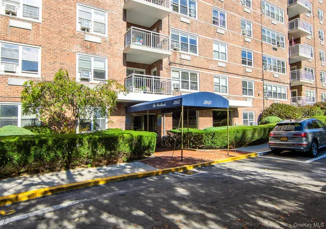 Photo 2 of House for sale at 3935 Blackstone Ave #5E, New York, NY 10471 | MLS# 1060624 | Listing updated on 2026-10-23