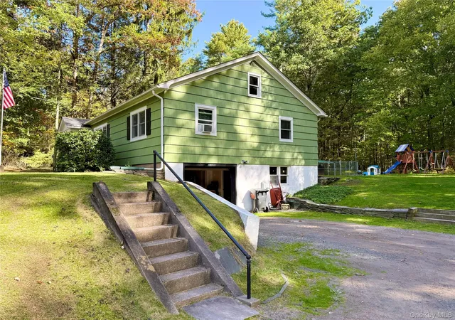 Photo 3 of Single family home for sale at 181 Eldred Yulan Rd, Highland, NY 12732 | MLS# 1060630 | Listing updated on 2026-10-09