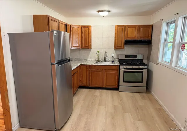 Photo 4 of Single family home for sale at 748 Doane Ave, Brookhaven, NY 11713 | MLS# 1060652 | Listing updated on 2026-10-09