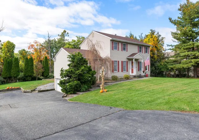 Photo 3 of Single family home for sale at 28 Brady Rd, Warwick (town), NY 10990 | MLS# 1060657 | Listing updated on 2026-10-22