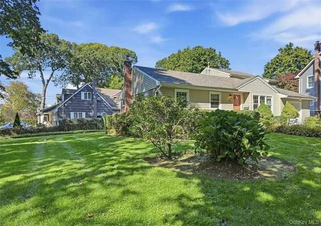 Photo 2 of Single family home for sale at 2 Milburn Ln, Huntington, NY 11743 | MLS# 1060672 | Listing updated on 2026-10-09
