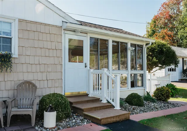 Photo 3 of Single family home for sale at 129 Southfield St, Ulster, NY 12401 | MLS# 1060674 | Listing updated on 2026-10-09