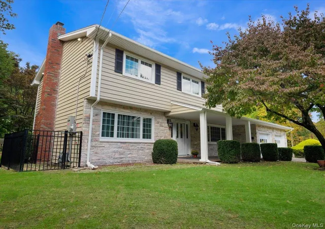 Photo 2 of Single family home for sale at 15 Sterling Forest Ln, Ramapo, NY 10901 | MLS# 1060681 | Listing updated on 2026-10-18