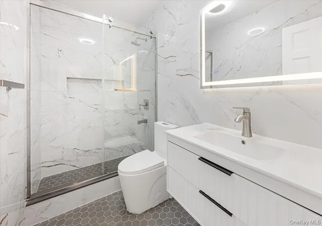 Photo 4 of Single family home for sale at 5 Edward Ave, Hicksville, NY 11801 | MLS# 1060698 | Listing updated on 2026-10-09