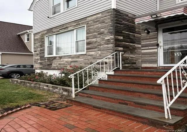 Photo 4 of House for sale at 36 Gordon Rd, Valley Stream, NY 11581 | MLS# 1060706 | Listing updated on 2026-10-11
