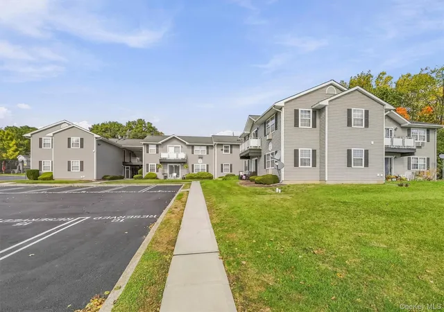 Listing Photo 1 - Condo for sale in building located at 100 Hillside Dr, Wallkill, NY 10941 - Unit #B10