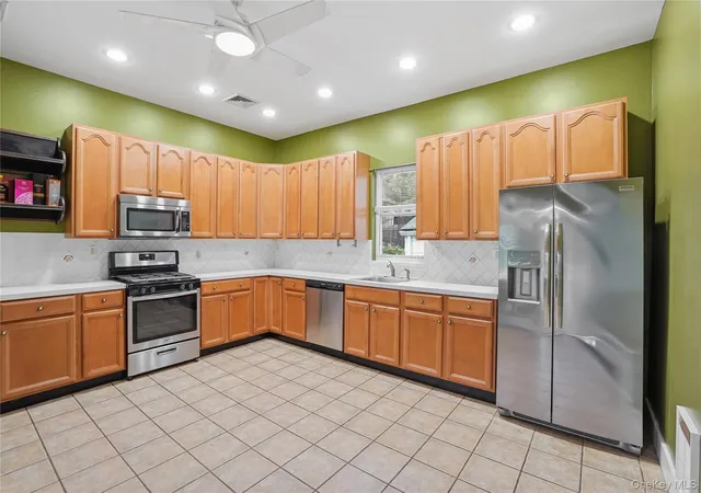Photo 4 of Single family home for sale at 104 Maple Ave, Haverstraw, NY 10927 | MLS# 1060751 | Listing updated on 2026-10-09