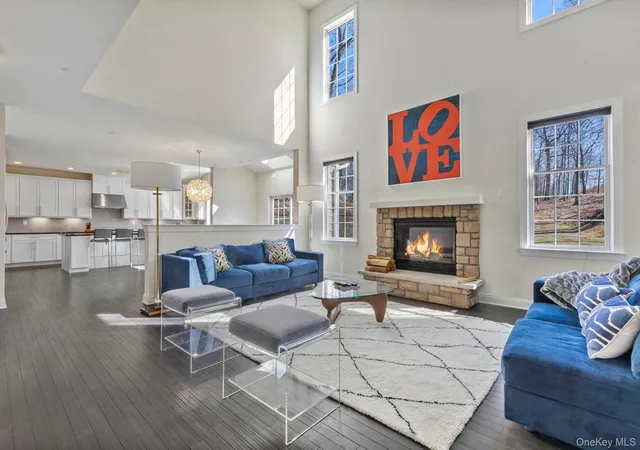 Photo 3 of Single family home for sale at 11 Fraydun Ln, Scarsdale, NY 10583 | MLS# 1060760 | Listing updated on 2026-10-10