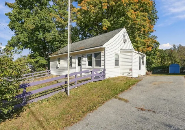 Photo 4 of Single family home for sale at 34 Mckinley Ln, Poughkeepsie, NY 12601 | MLS# 1060765 | Listing updated on 2026-10-12