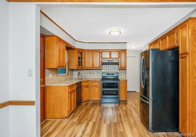 Photo 3 of Single family home for sale at 89 Catherine Ave, Franklin Square, NY 11010 | MLS# 1060769 | Listing updated on 2026-10-10