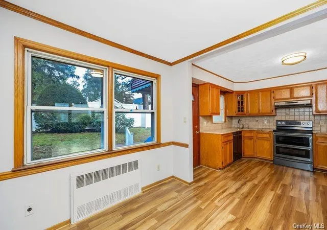 Photo 4 of Single family home for sale at 89 Catherine Ave, Franklin Square, NY 11010 | MLS# 1060769 | Listing updated on 2026-10-10