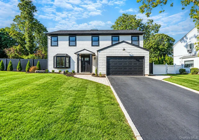 Photo 2 of Single family home for sale at 84 Empress Pines Dr, Nesconset, NY 11767 | MLS# 1060781 | Listing updated on 2026-10-09