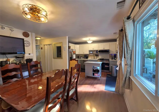 Photo 4 of Condo for sale at 133 Fieldstone Ct, Middle Island, NY 11953 | MLS# 1060799 | Listing updated on 2026-10-10
