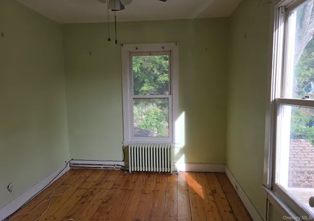 Photo 3 of Single family home for sale at 405 High St, Brookhaven, NY 11777 | MLS# 1060810 | Listing updated on 2026-10-11