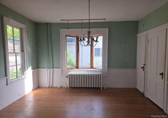 Photo 3 of Single family home for sale at 405 High St, Brookhaven, NY 11777 | MLS# 1060810 | Listing updated on 2026-10-11