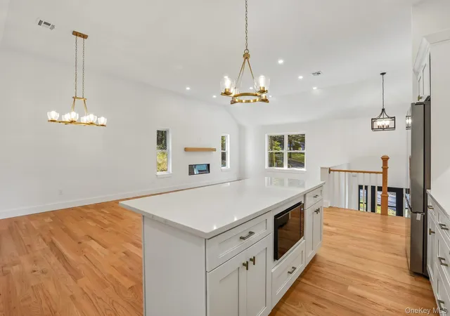 Photo 3 of Single family home for sale at 62 Sherwood Hl Rd, Southeast, NY 10509 | MLS# 1060812 | Listing updated on 2026-10-28