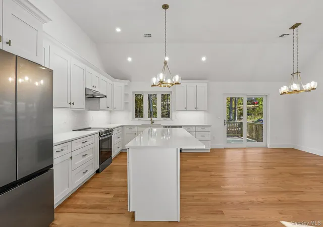 Photo 4 of Single family home for sale at 62 Sherwood Hl Rd, Southeast, NY 10509 | MLS# 1060812 | Listing updated on 2026-10-28