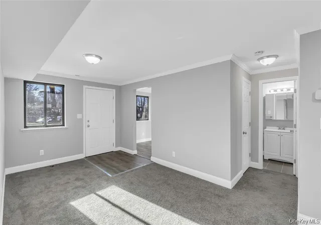 Photo 4 of House for sale at 44 Pinebrook Pl #44, Bay Shore, NY 11706 | MLS# 1060824 | Listing updated on 2026-10-10