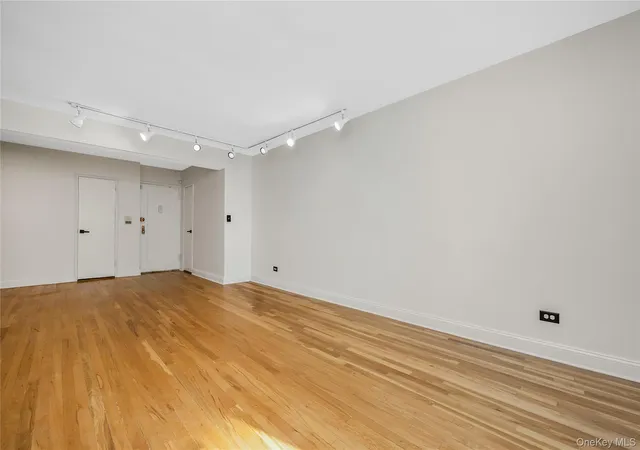 Photo 4 of House for sale at 150-11 72nd Road #1C, Flushing, NY 11367 | MLS# 1060832 | Listing updated on 2026-10-09