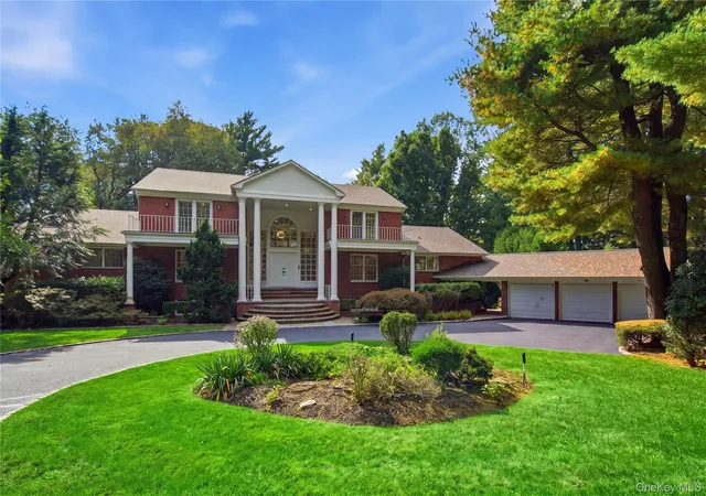 Single family home for sale at 14 Pheasant Hl Ln, Glen Head, NY 11545 | MLS# 1060861